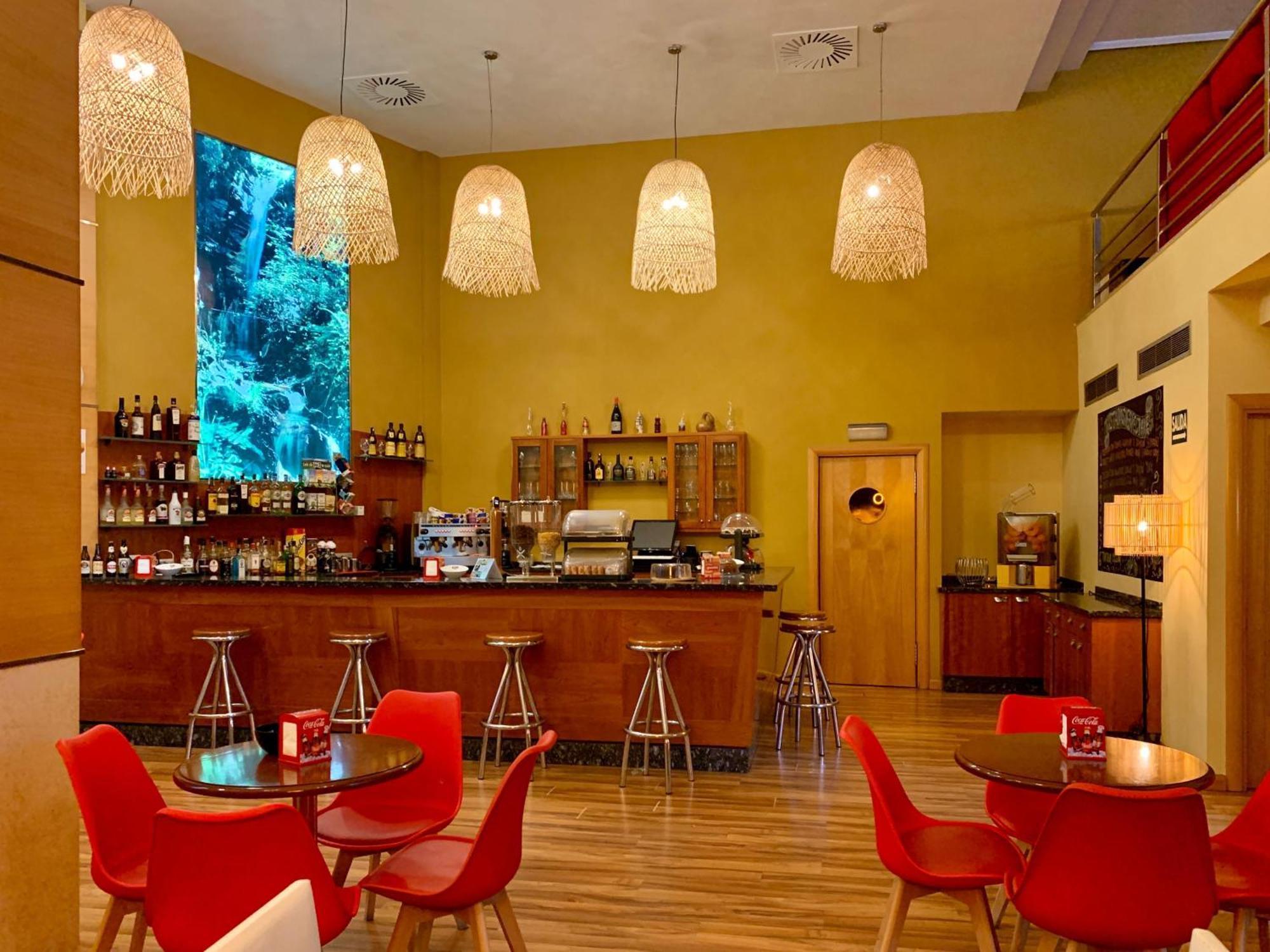 Hostal Rio Selmo Ponferrada Ngoại thất bức ảnh