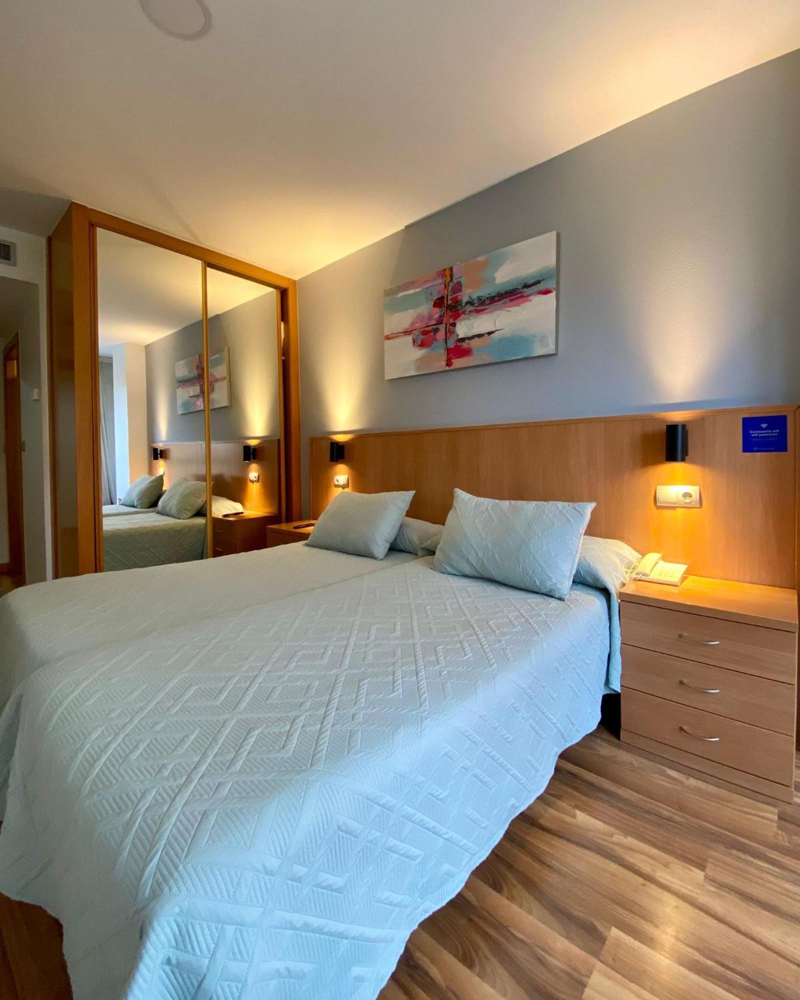 Hostal Rio Selmo Ponferrada Ngoại thất bức ảnh