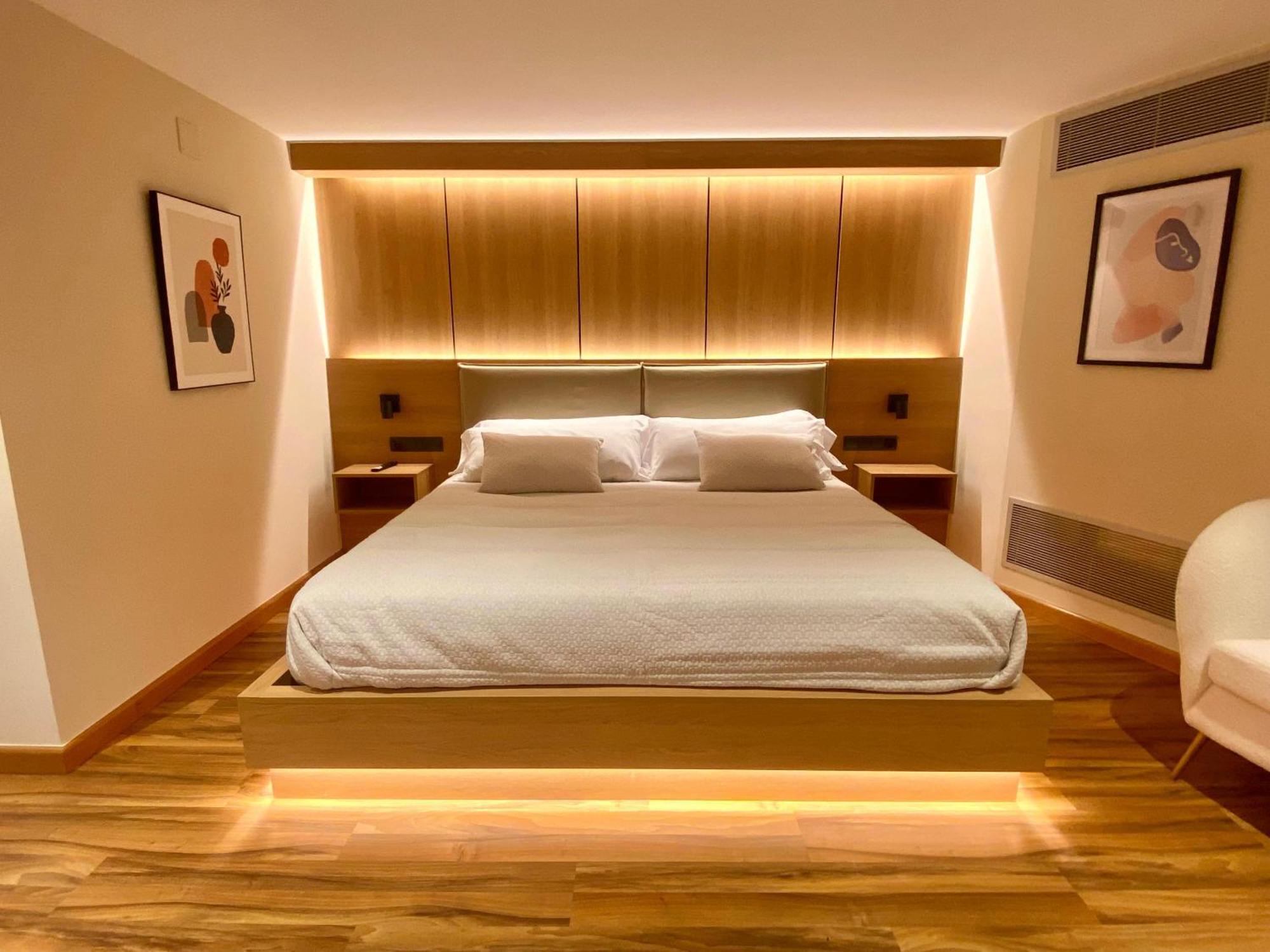 Hostal Rio Selmo Ponferrada Ngoại thất bức ảnh