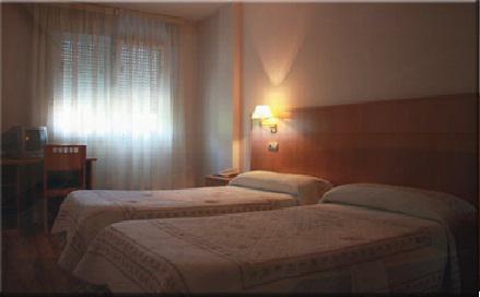 Hostal Rio Selmo Ponferrada Phòng bức ảnh